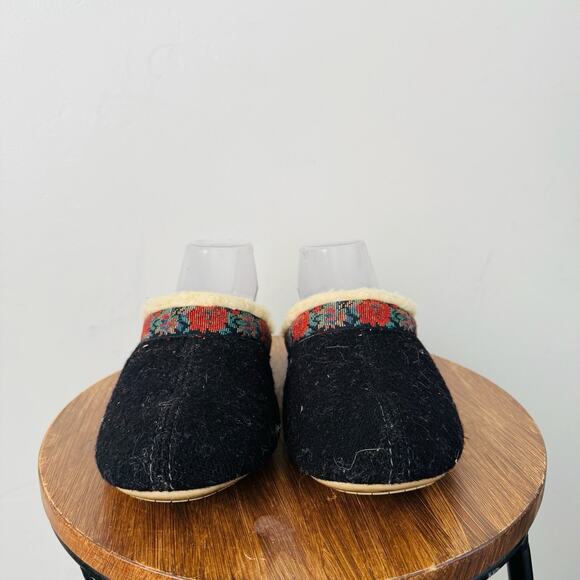 Black Wool Blend Slippers With Fur Lining Women’s Size 7.5 - Picture 2 of 9